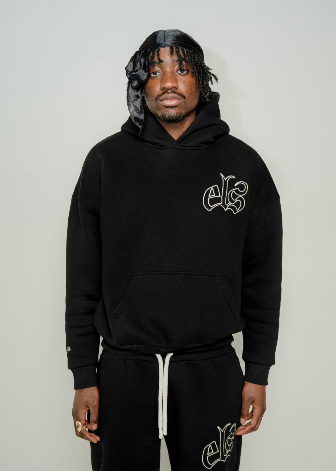 RAWS HOODIE BLACK